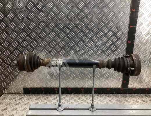 Полуось передняя левая (приводной вал, ШРУС) Audi A6 C5 (4B) 1997-2001  Audi A6 A6 C5 (4B) 1997-2001