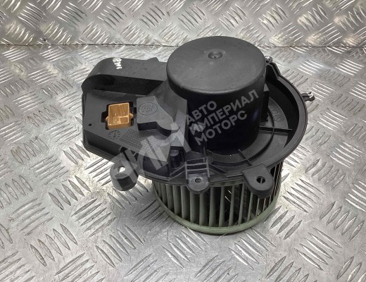 Моторчик печки Volkswagen Passat B5+ (3B) 2000-2005 рестайлинг  Volkswagen Passat Passat B5+ (3B) 2000-2005 рестайлинг