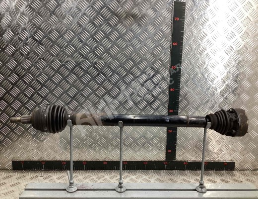 Полуось передняя правая (приводной вал, ШРУС) Audi A3 I (8L) 2000-2003 рестайлинг  Audi A3 A3 I (8L) 2000-2003 рестайлинг