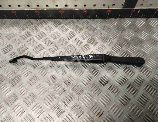 Щеткодержатель (поводок стеклоочистителя, дворник) Chevrolet Blazer II (S15) 1994-2005  Chevrolet Blazer Blazer II (S15) 1994-2005