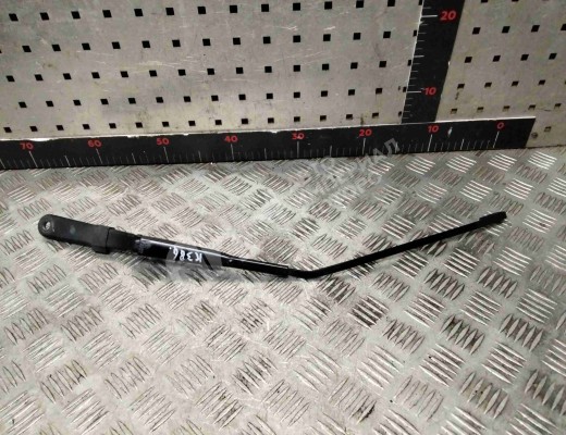 Щеткодержатель (поводок стеклоочистителя, дворник) Iveco Daily III 1999-2006  Iveco Daily Daily III 1999-2006