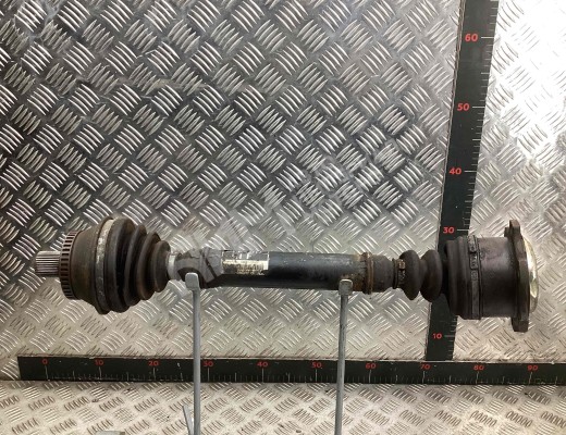 Полуось передняя левая (приводной вал, ШРУС) Audi A6 C5 (4B) 1997-2001  Audi A6 A6 C5 (4B) 1997-2001