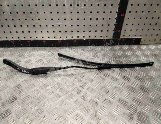 Щеткодержатель (поводок стеклоочистителя, дворник) Dacia Sandero II (B52) 2013-2020  Dacia Sandero Sandero II (B52) 2013-2020