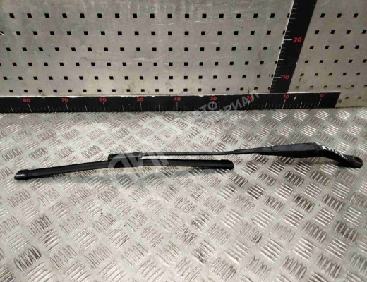 Щеткодержатель (поводок стеклоочистителя, дворник) Dacia Sandero II (B52) 2013-2020  Dacia Sandero Sandero II (B52) 2013-2020