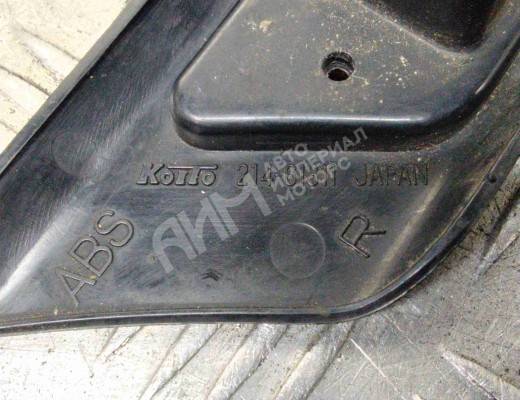 Молдинг крыла переднего правого Mazda 323F I (BG) 1989-1994  Mazda 323F 323F I (BG) 1989-1994