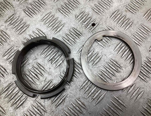 Гайка ступицы Mercedes Vario (W670) 1996-2013  Mercedes Vario Vario (W670) 1996-2013