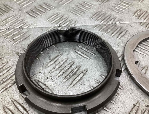 Гайка ступицы Mercedes Vario (W670) 1996-2013  Mercedes Vario Vario (W670) 1996-2013