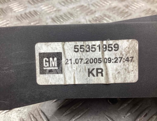 Кулиса Opel Zafira B 2005-2008  Opel Zafira Zafira B 2005-2008
