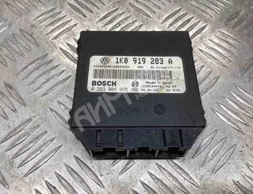 Блок управления парктрониками Volkswagen Golf+ V (5M) 2005-2014  Volkswagen Golf Plus Golf+ V (5M) 2005-2014