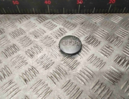 Колпачок литого диска Audi A4 B5 (8D) 1999-2001 рестайлинг  Audi A4 A4 B5 (8D) 1999-2001 рестайлинг
