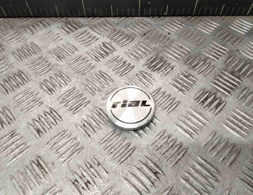 Колпачок литого диска Audi A4 B6 (8EC, 8E5) 2000-2004  Audi A4 A4 B6 (8EC, 8E5) 2000-2004