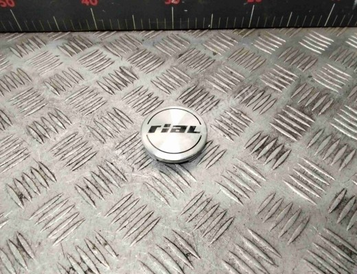 Колпачок литого диска Volkswagen Passat B5+ (3B) 2000-2005 рестайлинг  Volkswagen Passat Passat B5+ (3B) 2000-2005 рестайлинг