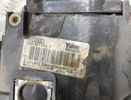 Фара левая Audi A4 B6 (8EC, 8E5) 2000-2004  Audi A4 A4 B6 (8EC, 8E5) 2000-2004
