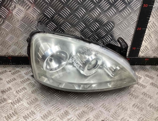 Фара правая Opel Corsa C 2003-2006 рестайлинг  Opel Corsa Corsa C 2003-2006 рестайлинг