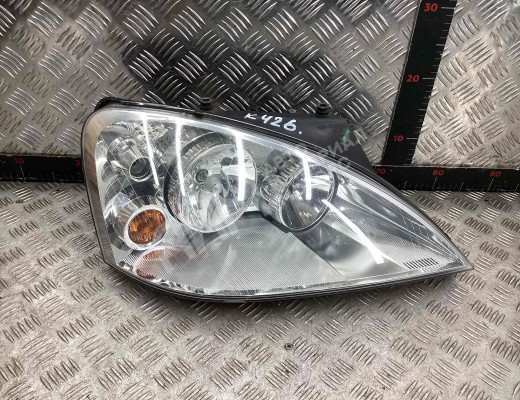 Фара правая Ford Galaxy I (WGR) 2000-2006 рестайлинг  Ford Galaxy Galaxy I (WGR) 2000-2006 рестайлинг