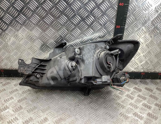 Фара правая Mitsubishi Lancer 9 (CS) 2003-2005 рестайлинг  Mitsubishi Lancer Lancer 9 (CS) 2003-2005 рестайлинг