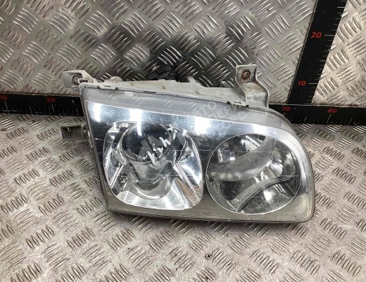 Фара правая Hyundai Trajet 2004-2008 рестайлинг  Hyundai Trajet Trajet 2004-2008 рестайлинг