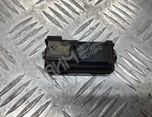 Кнопка открытия багажника BMW X6 (E71) 2007-2012  BMW X6 X6 (E71) 2007-2012