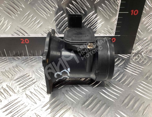 Расходомер воздуха Volkswagen Golf IV (1J) 1997-2004  Volkswagen Golf Golf IV (1J) 1997-2004