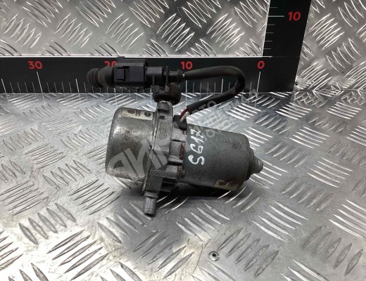 Насос вакуумный Audi A6 C5 (4B) 2001-2004 рестайлинг  Audi A6 A6 C5 (4B) 2001-2004 рестайлинг