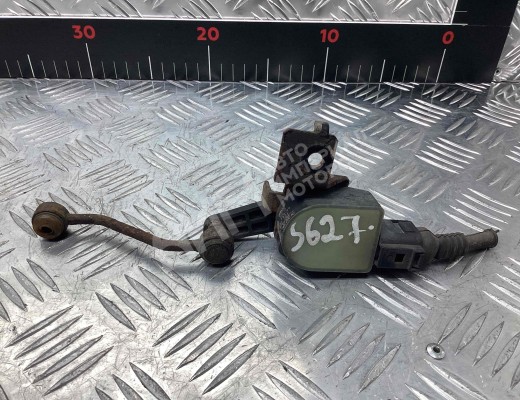 Датчик положения кузова Volkswagen Passat B6 (3C) 2005-2010  Volkswagen Passat Passat B6 (3C) 2005-2010