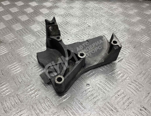 Кронштейн двигателя Renault Kangoo I 2003-2007 рестайлинг  Renault Kangoo Kangoo I 2003-2007 рестайлинг