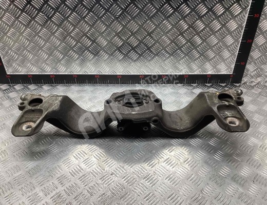 Кронштейн КПП Audi A4 B7 (8EC, 8ED) 2004-2008  Audi A4 A4 B7 (8EC, 8ED) 2004-2008