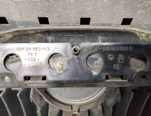 Решетка радиатора Skoda Octavia A4 Tour (1U) 1996-2010  Skoda Octavia Octavia A4 Tour (1U) 1996-2010
