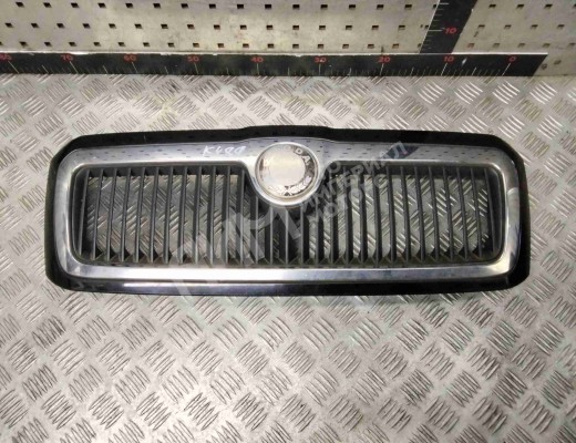 Решетка радиатора Skoda Octavia A4 Tour (1U) 1996-2010  Skoda Octavia Octavia A4 Tour (1U) 1996-2010