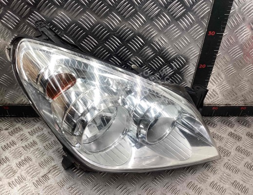 Фара правая Opel Astra H 2007-2010 рестайлинг  Opel Astra Astra H 2007-2010 рестайлинг
