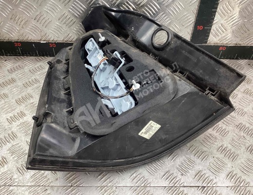 Фонарь задний правый Opel Zafira B 2005-2008  Opel Zafira Zafira B 2005-2008
