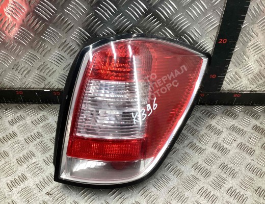 Фонарь задний правый Opel Astra H 2004-2007  Opel Astra Astra H 2004-2007