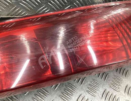 Фонарь задний правый Nissan X-trail (T30) 2004-2007 рестайлинг  Nissan X-Trail X-trail (T30) 2004-2007 рестайлинг