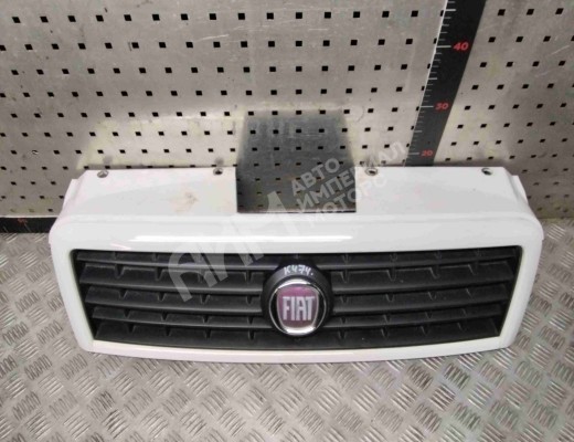 Решетка радиатора Fiat Doblo I (223) 2005-2009 рестайлинг  Fiat Doblo Doblo I (223) 2005-2009 рестайлинг