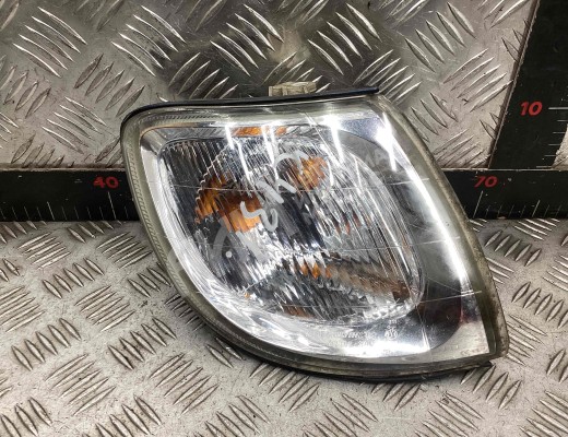 Поворотник правый Hyundai Trajet 2004-2008 рестайлинг  Hyundai Trajet Trajet 2004-2008 рестайлинг