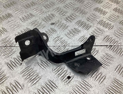 Кронштейн крепления крыла переднего правого Volkswagen Passat B5 (3B) 1996-2000  Volkswagen Passat Passat B5 (3B) 1996-2000