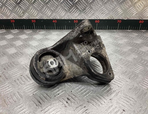 Кронштейн полуоси Volkswagen Golf IV (1J) 1997-2004  Volkswagen Golf Golf IV (1J) 1997-2004