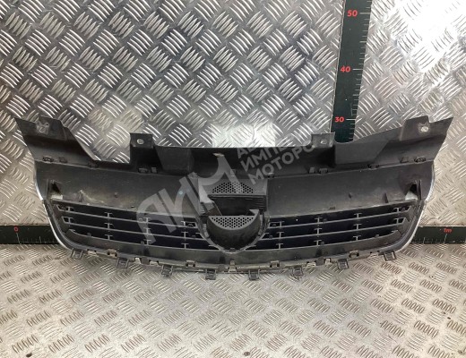 Решетка радиатора Opel Zafira B 2005-2008  Opel Zafira Zafira B 2005-2008
