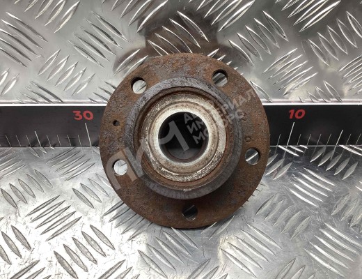 Ступица задняя Volkswagen Golf V (1K) 2004-2009  Volkswagen Golf Golf V (1K) 2004-2009