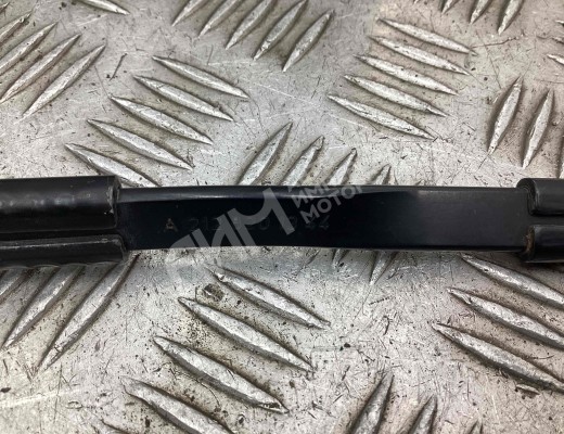 Щеткодержатель (поводок стеклоочистителя, дворник) Mercedes E (W212) 2009-2013  Mercedes E E (W212) 2009-2013
