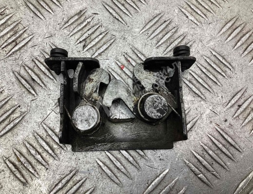 Замок капота BMW 5-Series (E60/61) 2003-2007  BMW 5-Series 5-Series (E60/61) 2003-2007