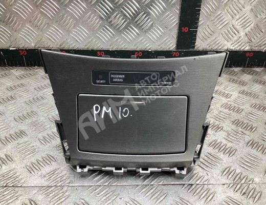 Пепельница Toyota Avensis III (T270) 2008-2015  Toyota Avensis Avensis III (T270) 2008-2015