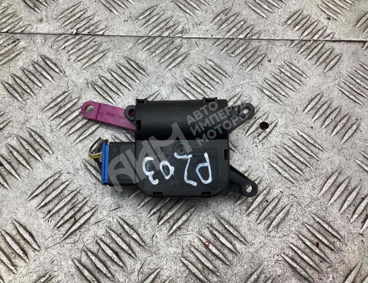 Моторчик заслонки печки Audi A4 B7 (8EC, 8ED) 2004-2008  Audi A4 A4 B7 (8EC, 8ED) 2004-2008