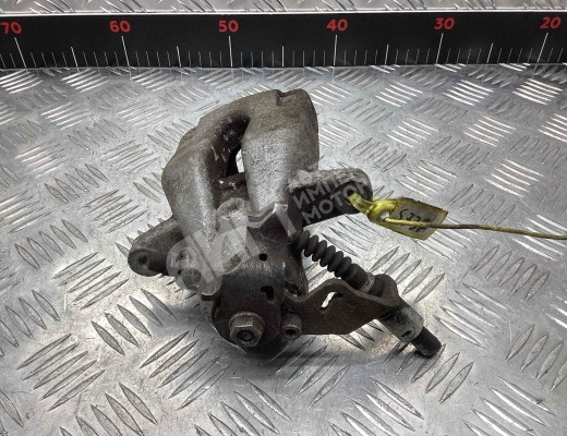 Суппорт задний левый Peugeot 307 (3A/3H) 2001-2005  Peugeot 307 307 (3A/3H) 2001-2005