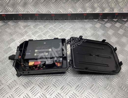 Блок комфорта Audi A4 B7 (8EC, 8ED) 2004-2008  Audi A4 A4 B7 (8EC, 8ED) 2004-2008