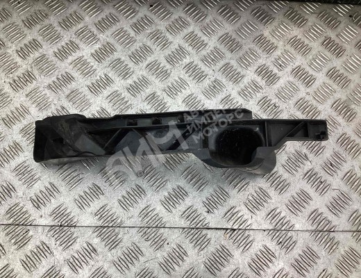 Кронштейн крепления бампера переднего Volkswagen Golf V (1K) 2004-2009  Volkswagen Golf Golf V (1K) 2004-2009