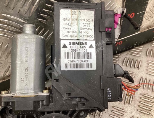 Стеклоподъемник передний правый Audi A4 B6 (8EC, 8E5) 2000-2004  Audi A4 A4 B6 (8EC, 8E5) 2000-2004