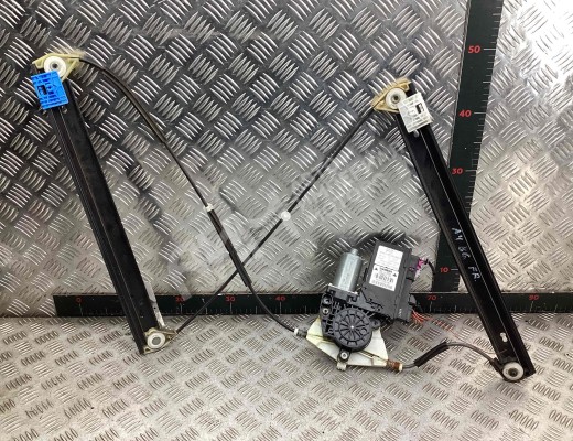 Стеклоподъемник передний правый Audi A4 B6 (8EC, 8E5) 2000-2004  Audi A4 A4 B6 (8EC, 8E5) 2000-2004