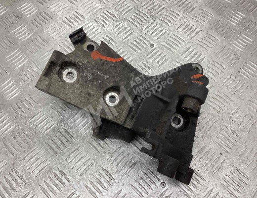 Кронштейн гидроусилителя Renault Kangoo I 2003-2007 рестайлинг  Renault Kangoo Kangoo I 2003-2007 рестайлинг