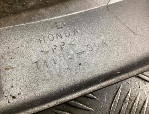 Молдинг крыла переднего левого Honda CR-V II (RD8, RD9) 2004-2006 рестайлинг  Honda CR-V CR-V II (RD8, RD9) 2004-2006 рестайлинг